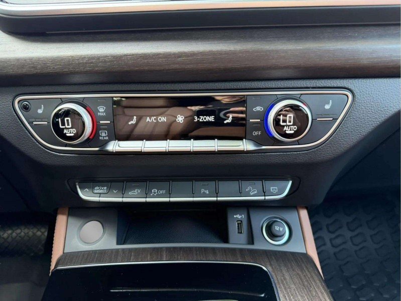 Certified Used 2025 Daytona Gray Pearl Effect Audi S line Premium Plus image 15