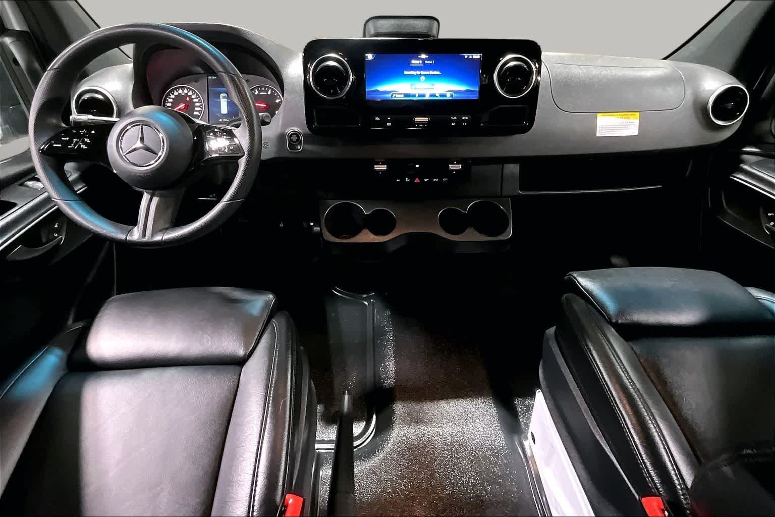 Used 2025 Arctic White Mercedes-Benz  image 16