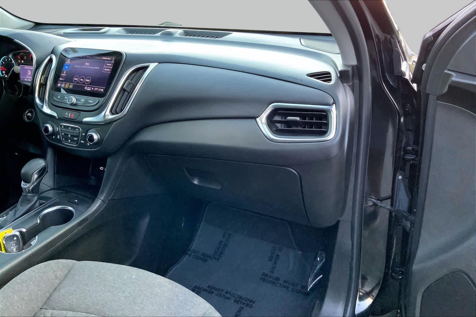 Used 2022 Mosaic Black Metallic Chevrolet LT image 16