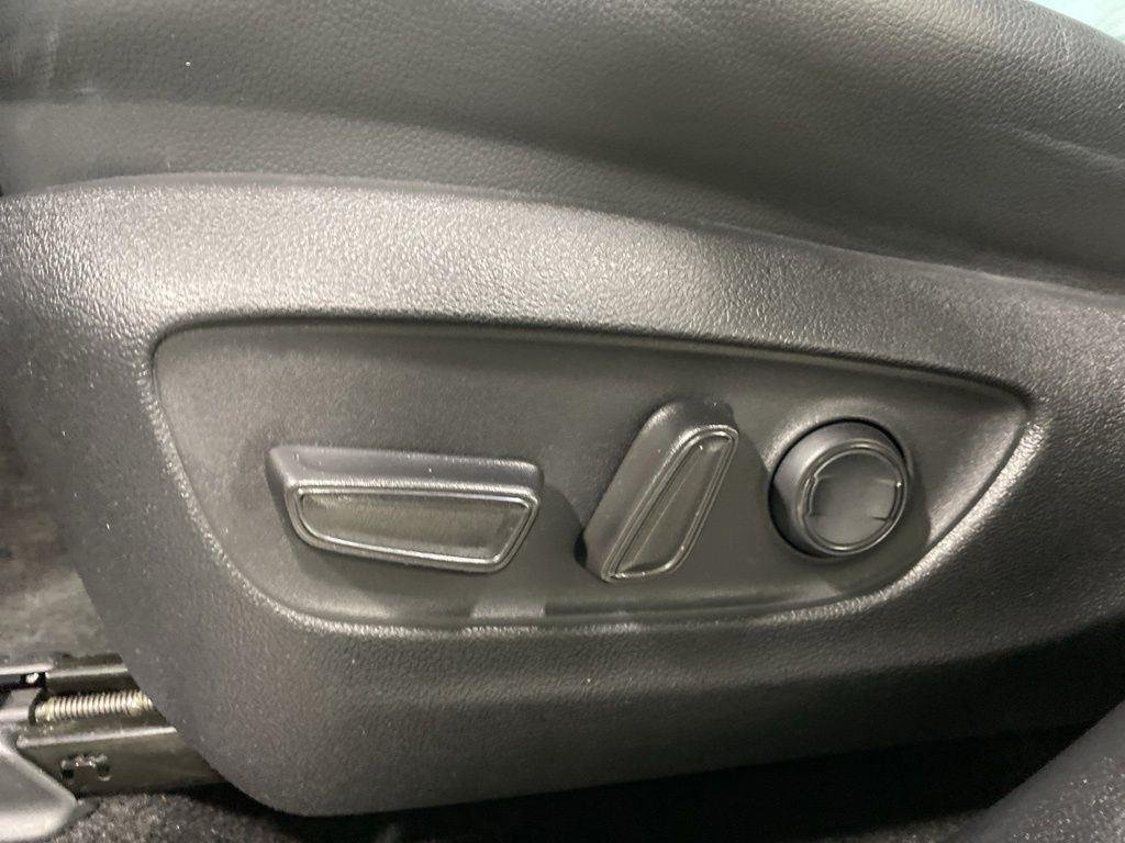Used 2023 Pearl Toyota XLE image 27