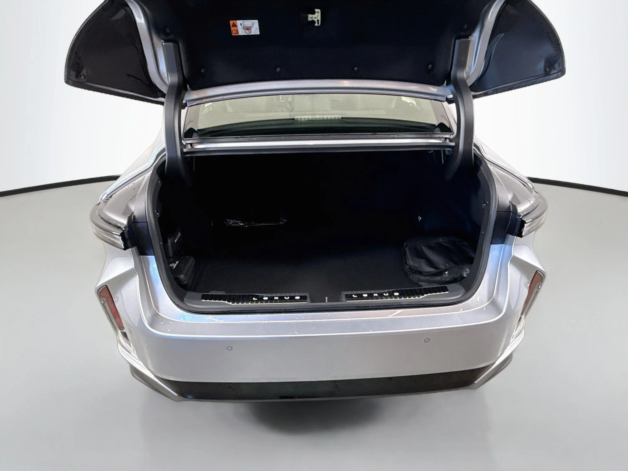 New 2026 Iridium Lexus ES 500e PREMIUM AWD image 24