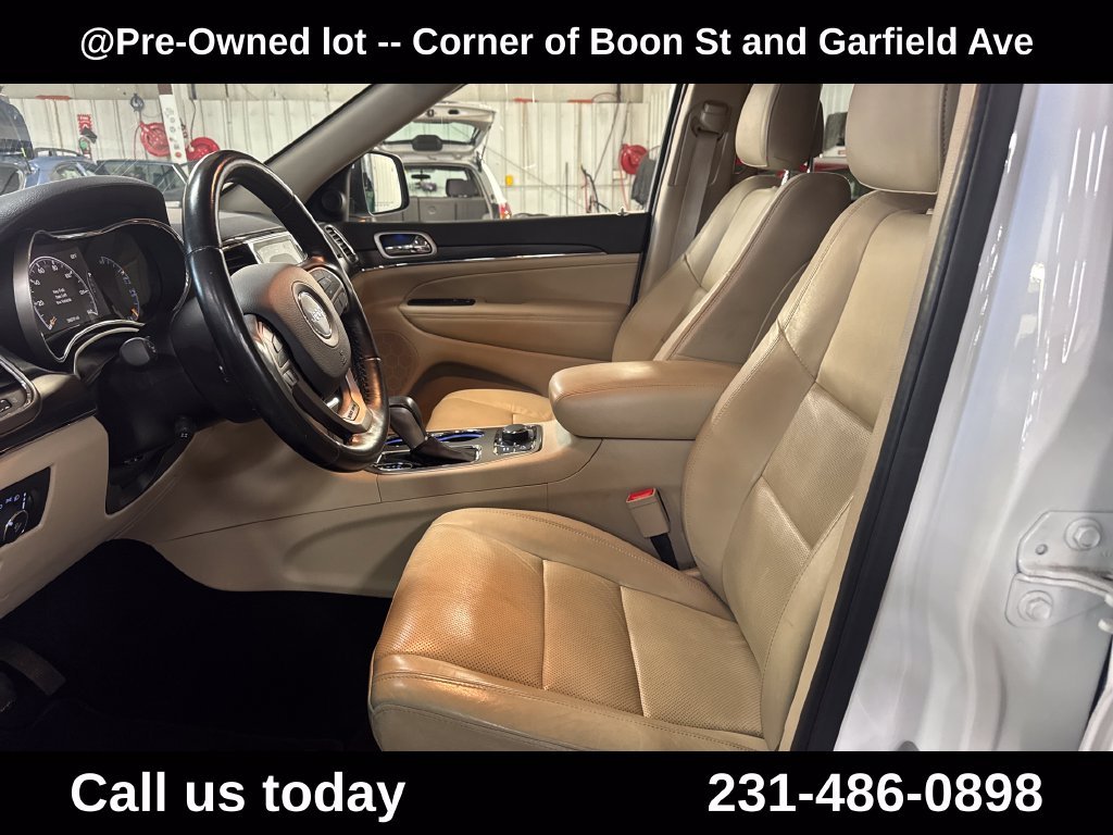 Used 2020 White Jeep Limited image 14