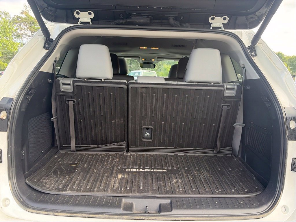Used 2026 White/off-white Toyota Limited image 13