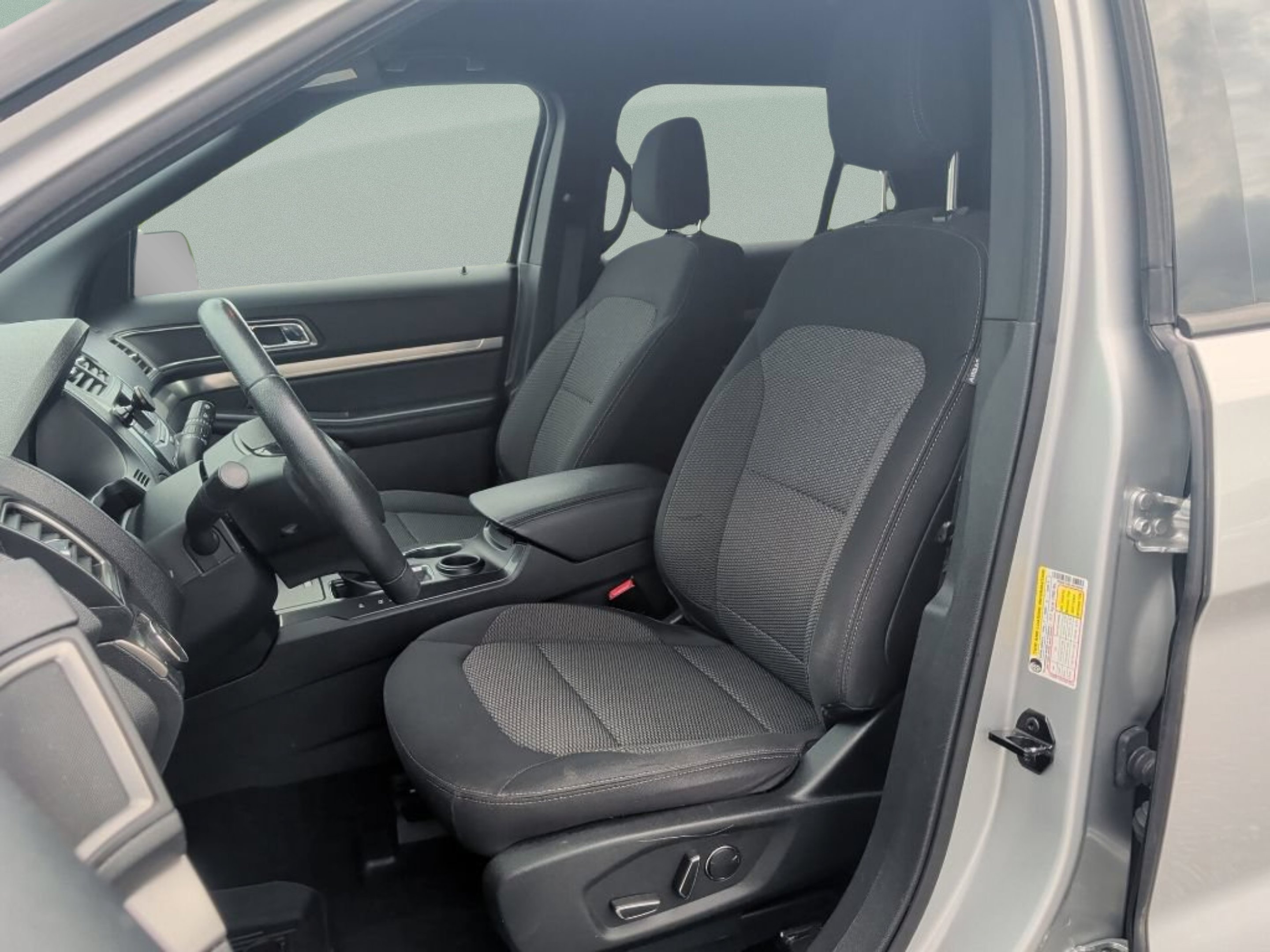 Used 2018 Ingot Silver Ford XLT image 14