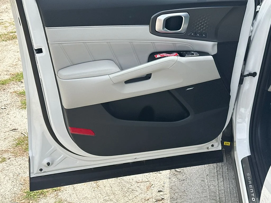 New 2026 White Kia X-Line SX Prestige image 10