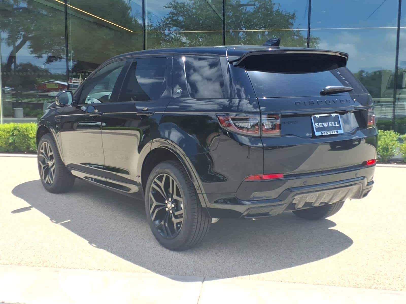 New 2026 Santorini Black Land Rover Landmark image 4