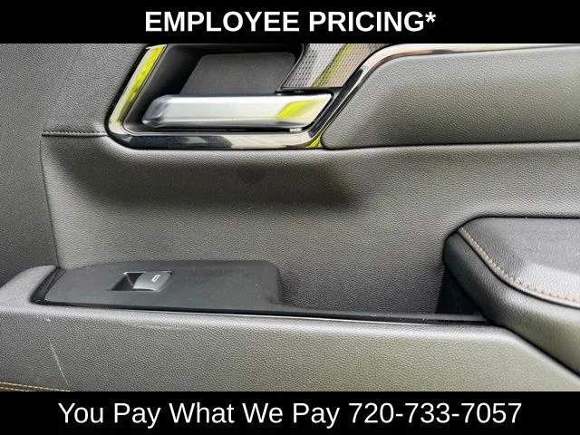 Used 2024 White GMC AT4 image 23