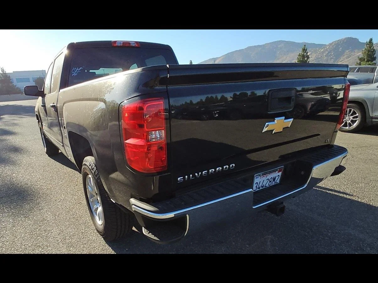 Used 2018 BLACK Chevrolet LT image 6