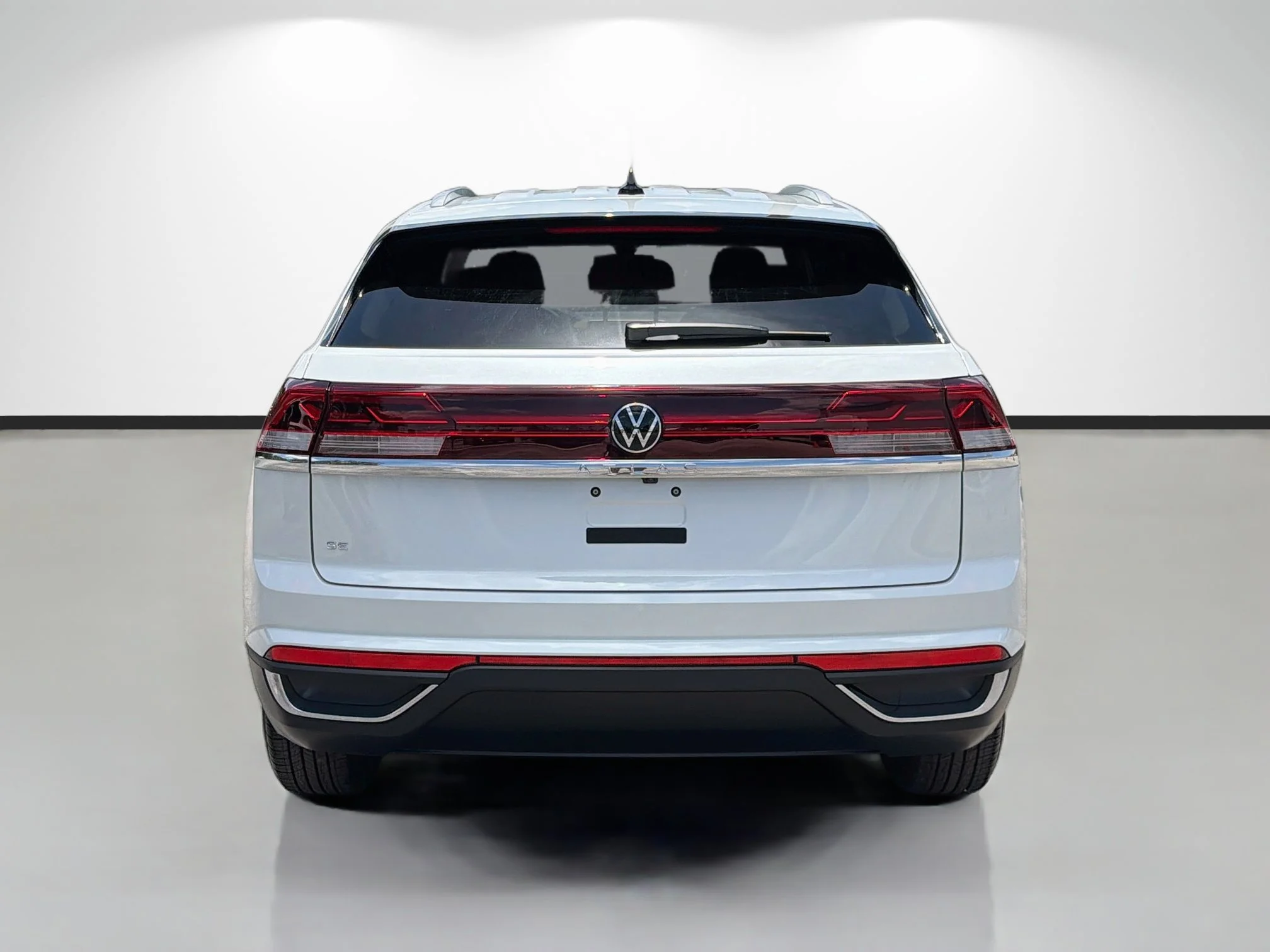 New 2026 White Pearl Volkswagen 2.0T SE image 4