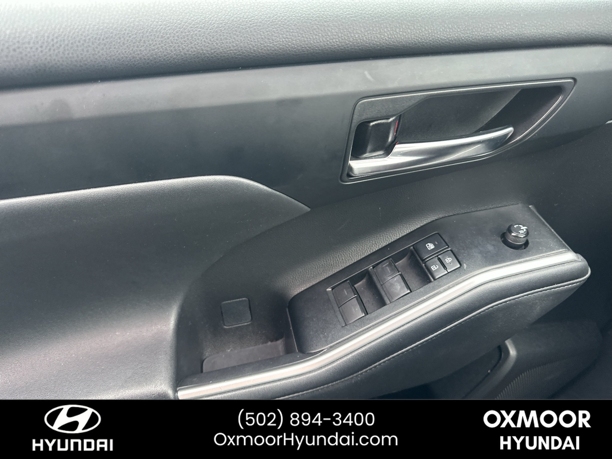 Used 2021 Blizzard Pearl Toyota XLE image 6