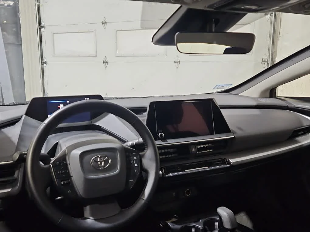 Used 2025 CUTTING EDGE Toyota LE image 13