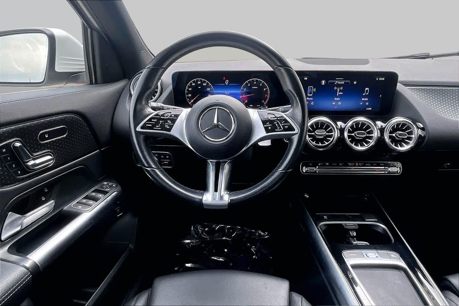 Used 2024 Polar White Mercedes-Benz GLA 250 image 6