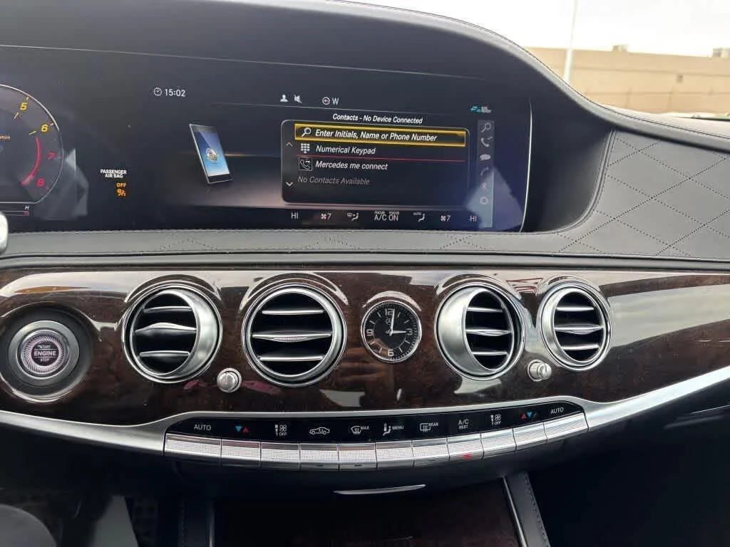 Used 2020 Obsidian Black Metallic Mercedes-Benz S 560 image 20