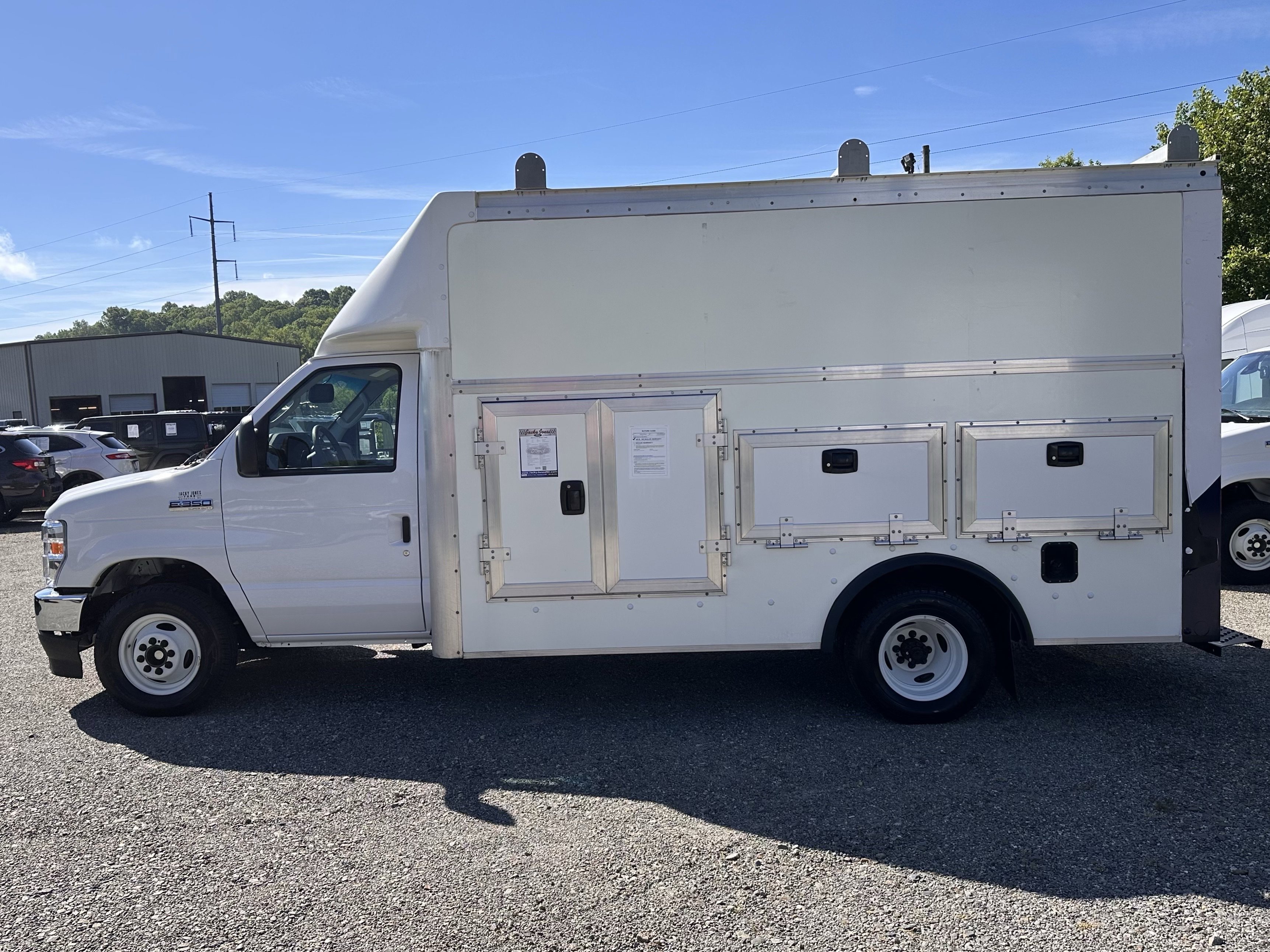2023 Ford E-Series DRW E-350 Super Duty 138 in WB's photo