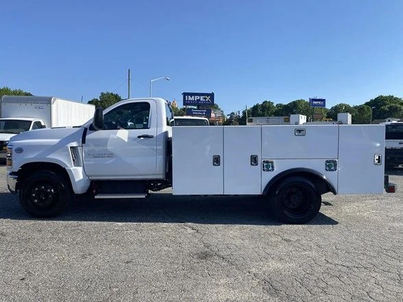 2024 Chevrolet Silverado HD Work Regular Cab 141" WB's photo