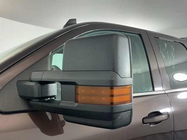 Used 2016  GMC SLE image 9