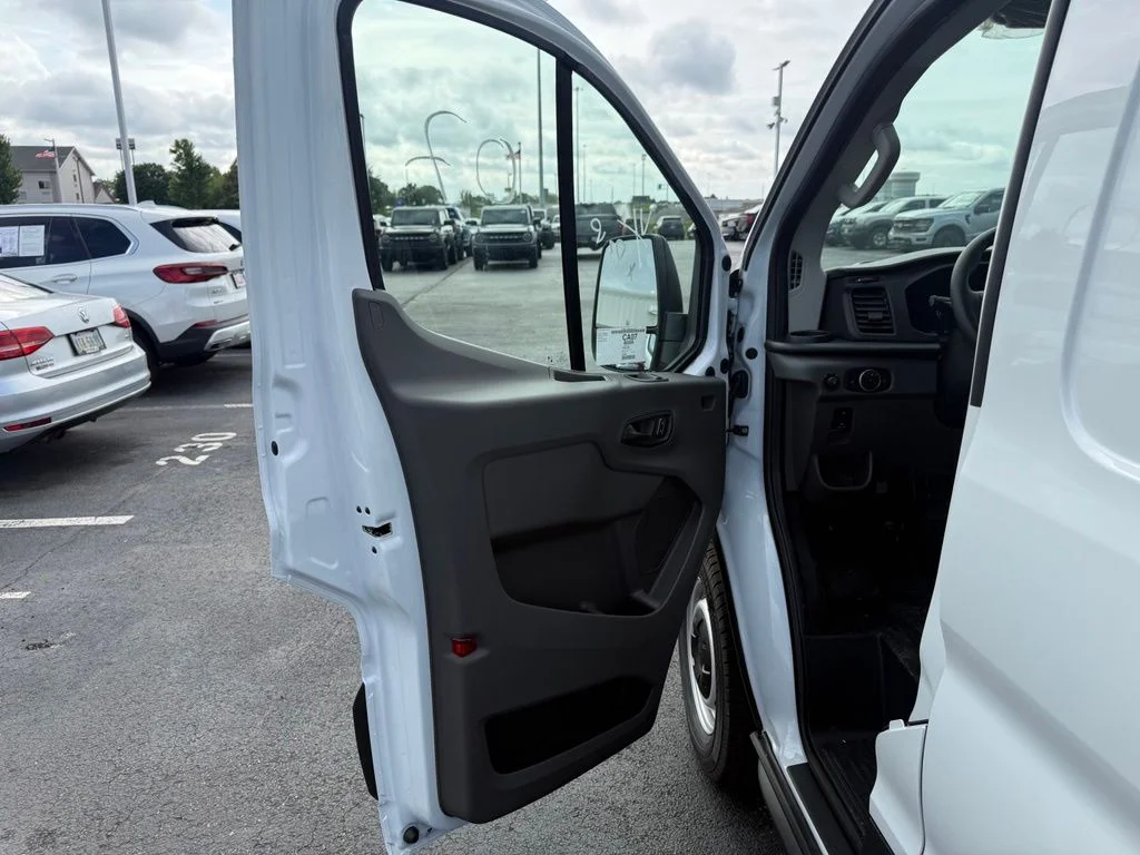New 2026 Oxford White Ford Cargo Van image 13