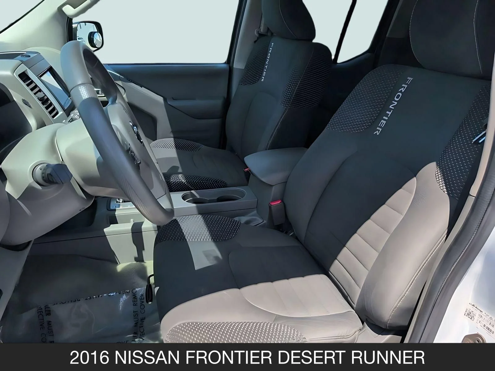 Used 2016 Glacier White Nissan Desert Runner image 15