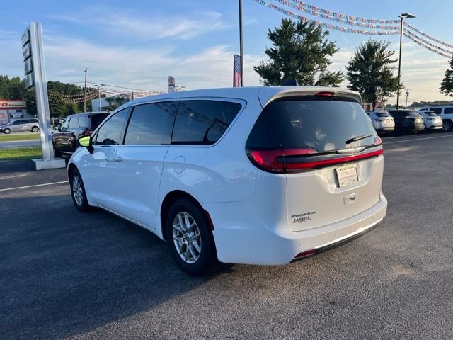 Used 2024 White Chrysler Touring L image 37