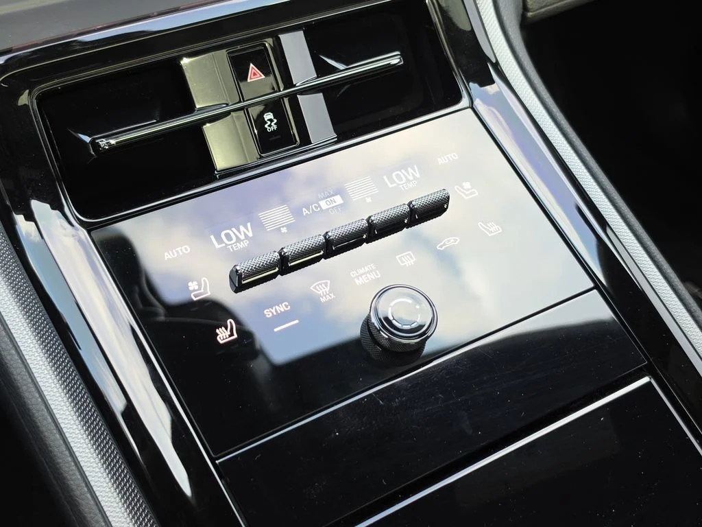 Used 2024 White Porsche 4 image 29