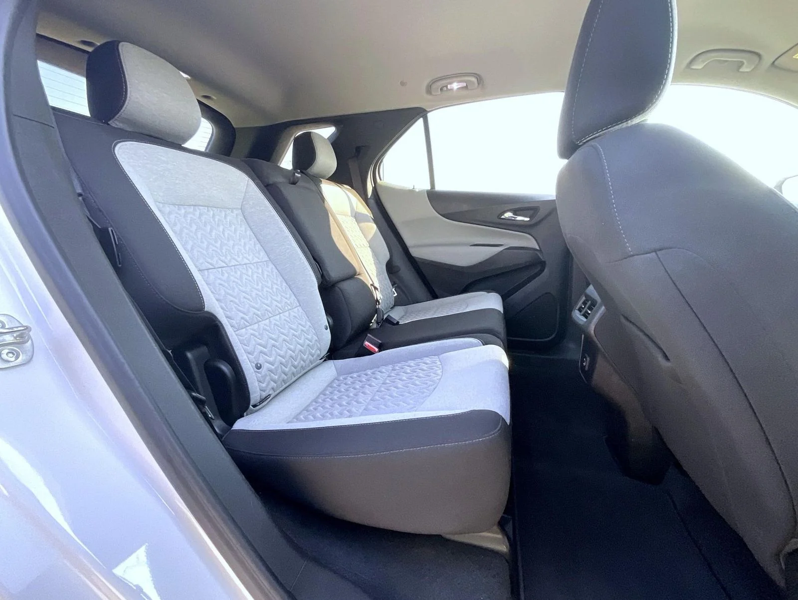Used 2024 White Chevrolet LS image 20