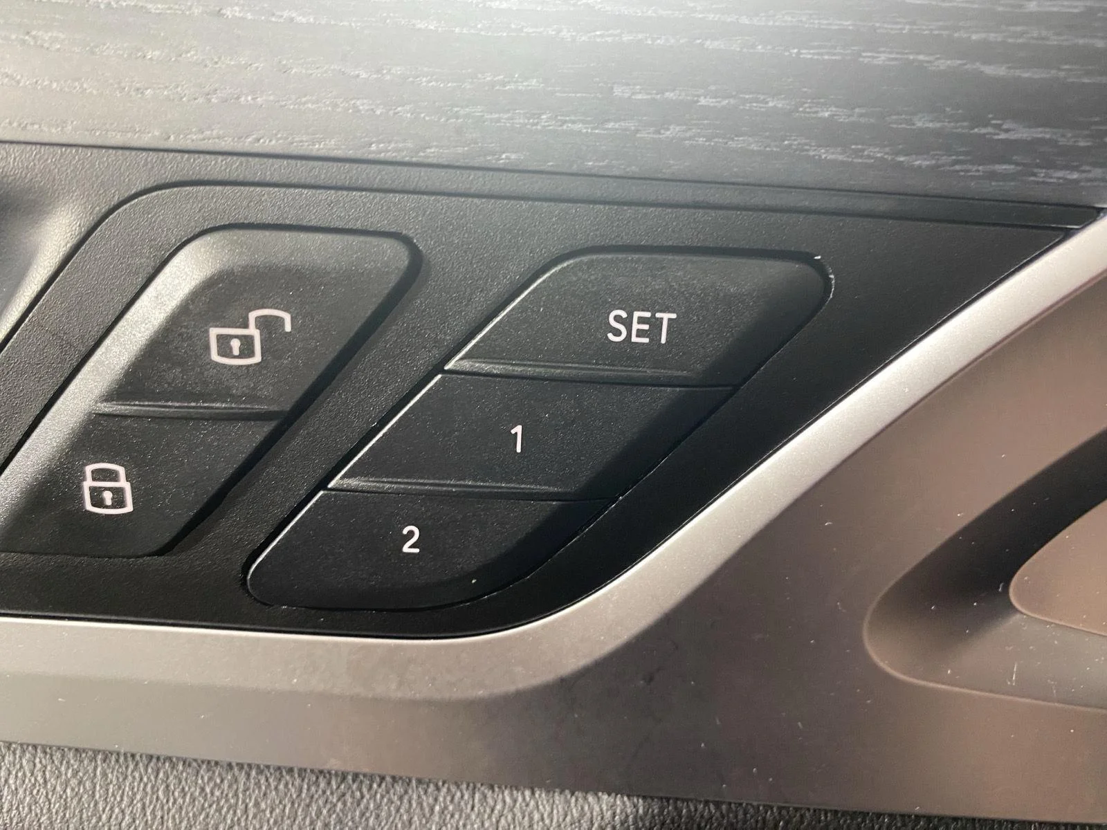 Used 2024 Black Sapphire Metallic BMW xDrive30i image 25