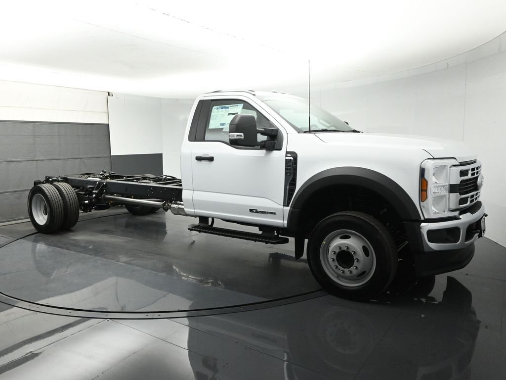 2026 Ford F-550 XL Regular Cab 205-In DRW's photo