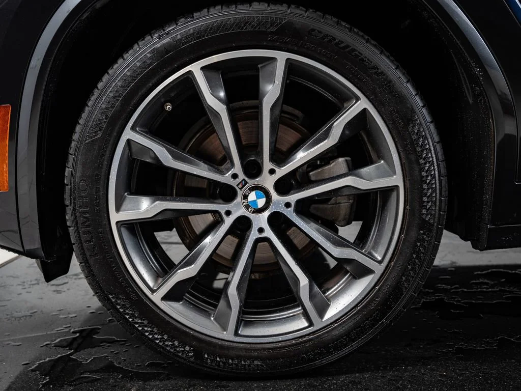 Used 2019 Dark Graphite Metallic BMW xDrive30i image 13