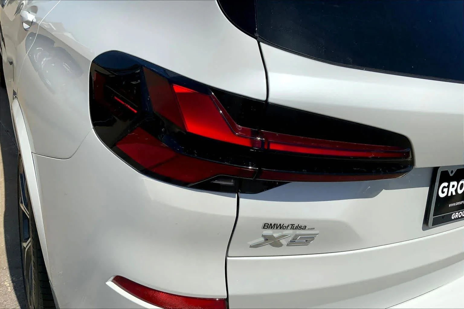 New 2026 Mineral White Metallic BMW xDrive40i image 14