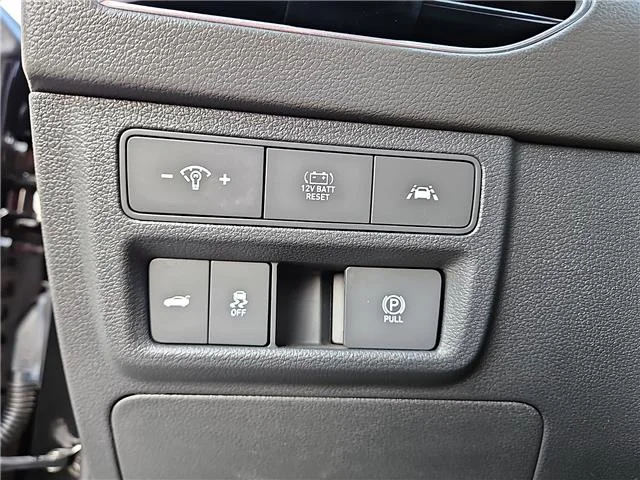 Used 2023 Black Hyundai Limited image 19