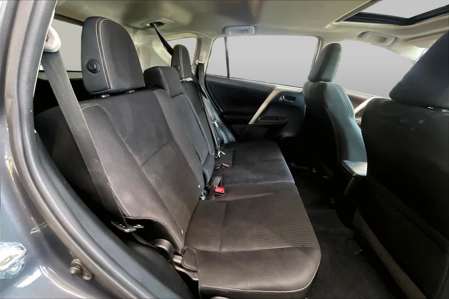 Used 2015 Magnetic Gray Metallic Toyota XLE image 20