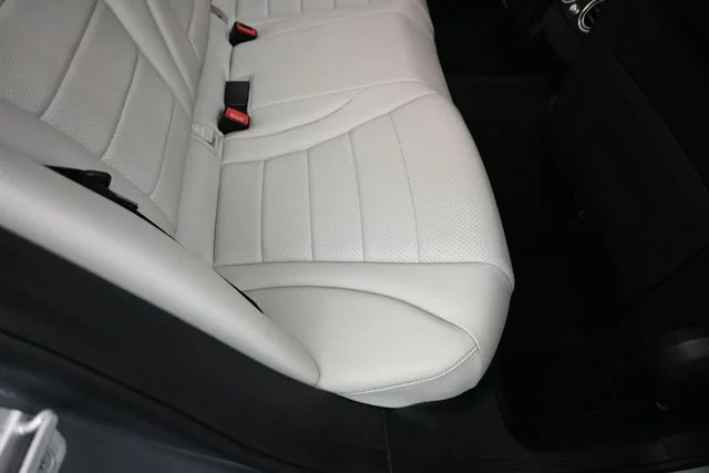 Used 2016 Silver Mercedes-Benz C 300 image 26