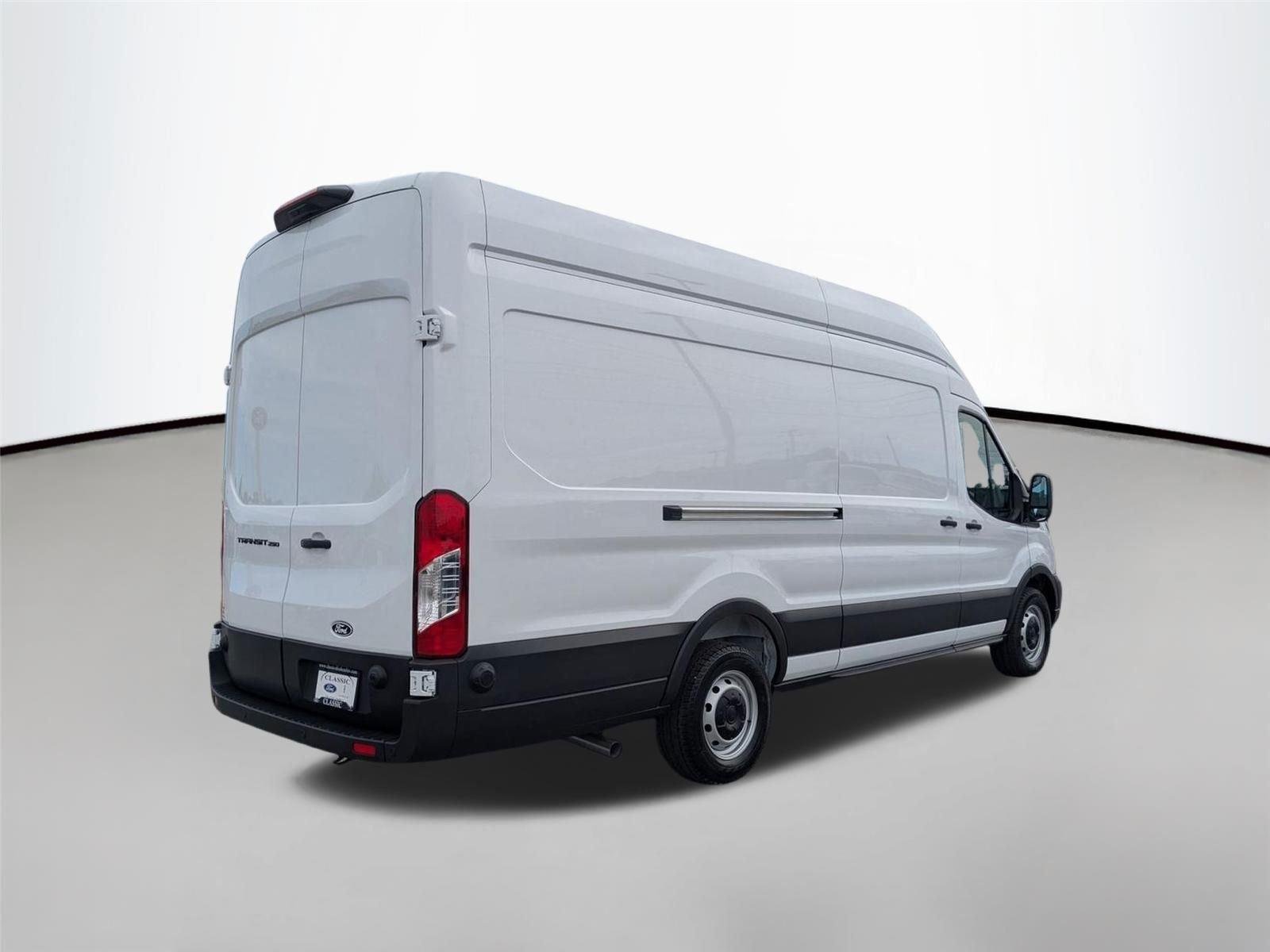New 2026 Oxford White Ford Cargo Van image 5