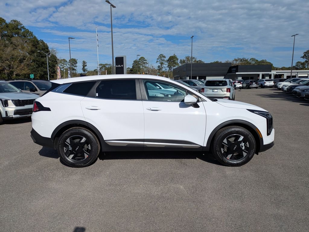 New 2026 Glacial White Pearl Kia LX image 2