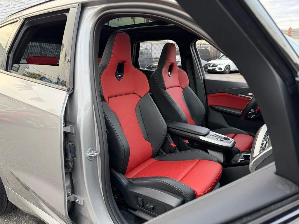 Used 2026 Silver BMW M35i image 12