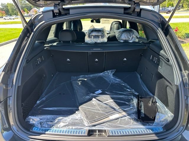 New 2026 Graphite Grey Metallic Mercedes-Benz GLC 300 image 34