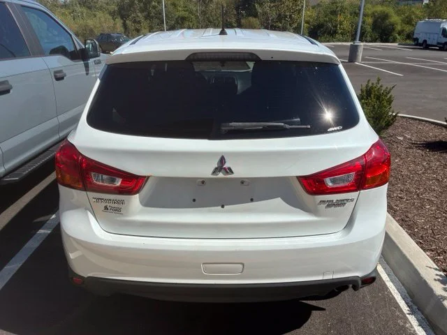 Used 2015 White Mitsubishi ES image 5