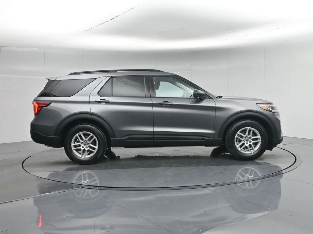 New 2026 Gray Ford Active image 26