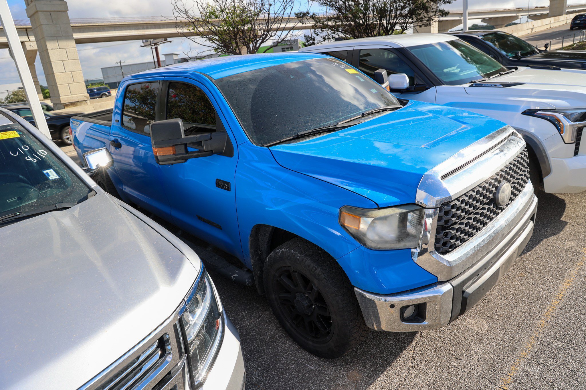 Used 2021 VOODOO BLUE Toyota SR5 image 6