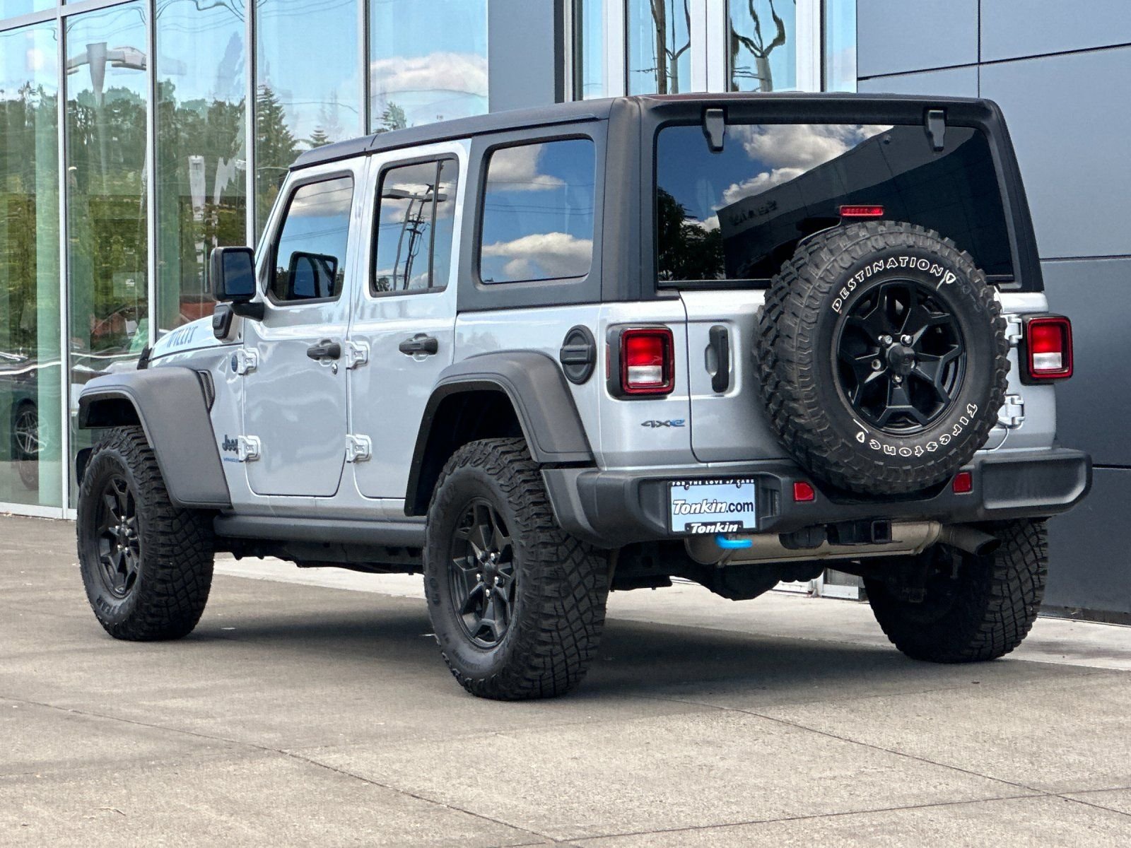 Used 2023 Silver Zynith Clearcoat Jeep Willys 4xe image 5