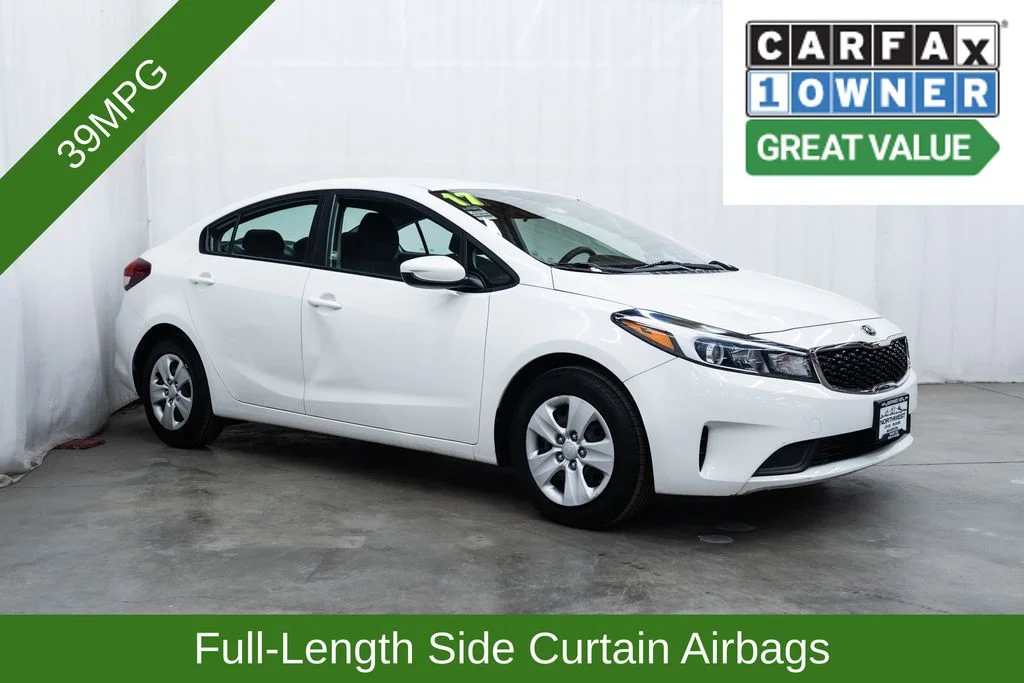 2017 Kia Forte LX AT's photo