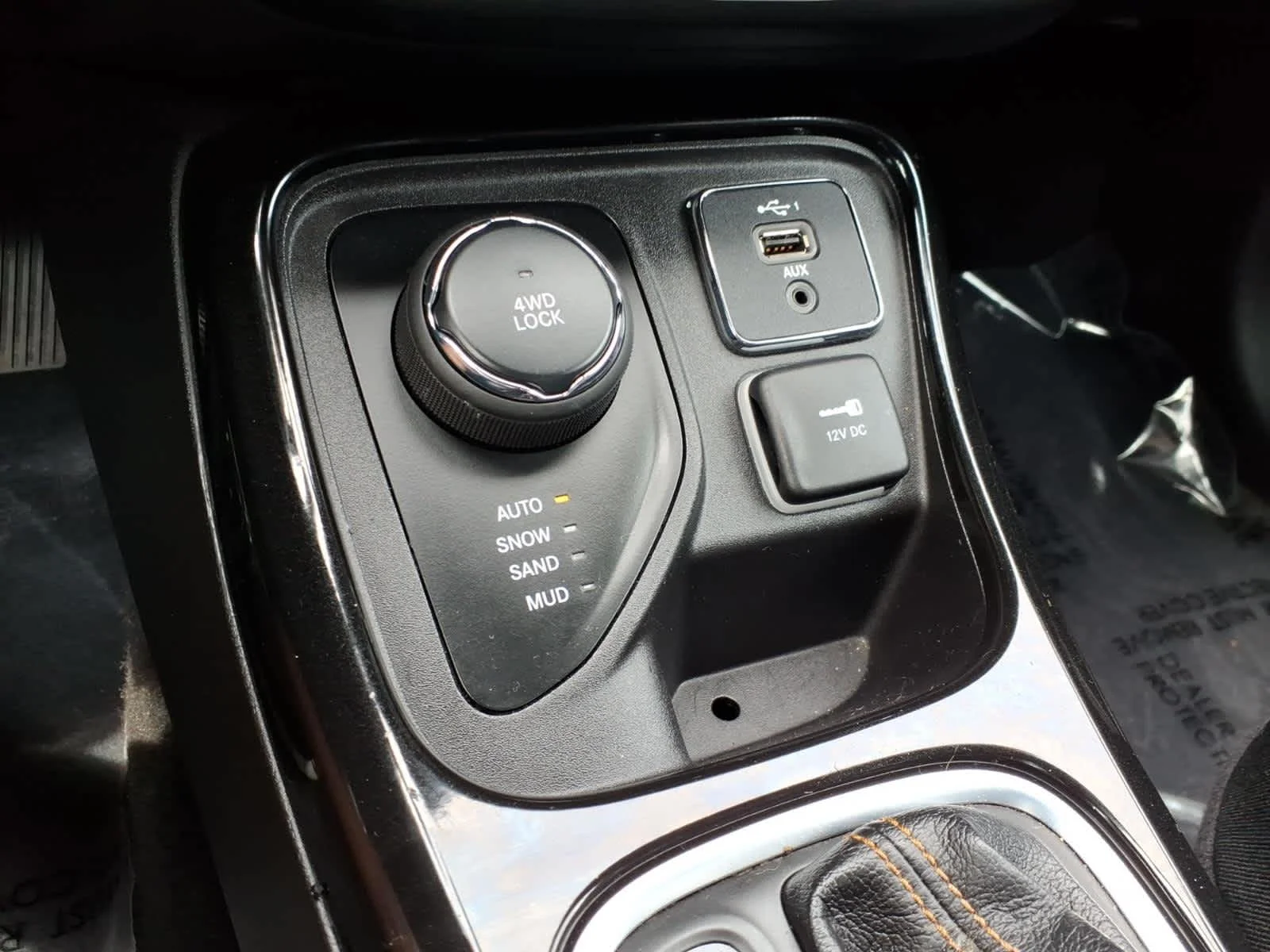 Certified Used 2019 Billet Silver Metallic Clearcoat Jeep Limited image 24