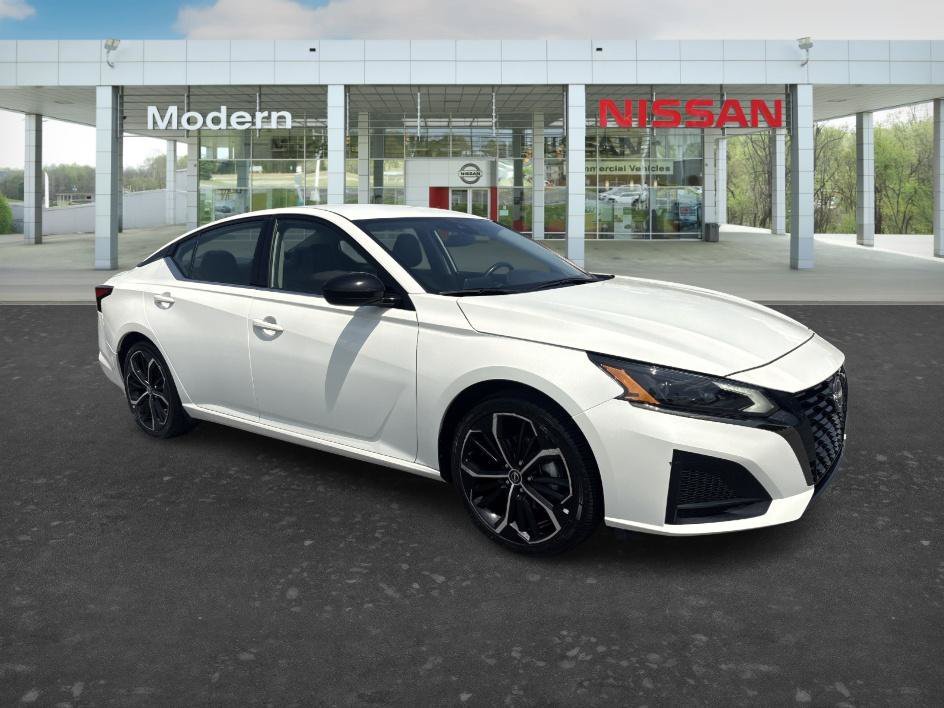 Certified Used 2024 Pearl White Tricoat Nissan 2.5 SR image 20