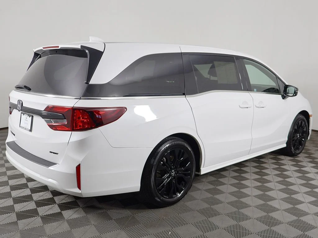 2026 Honda Odyssey Sport L - Photo 11