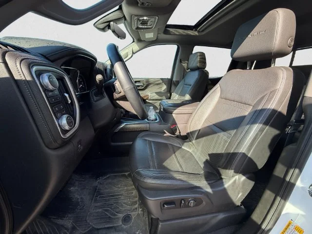 Used 2020 White GMC Denali image 6