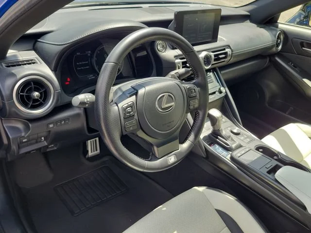 2021 Lexus IS 350 F SPORT - Photo 18