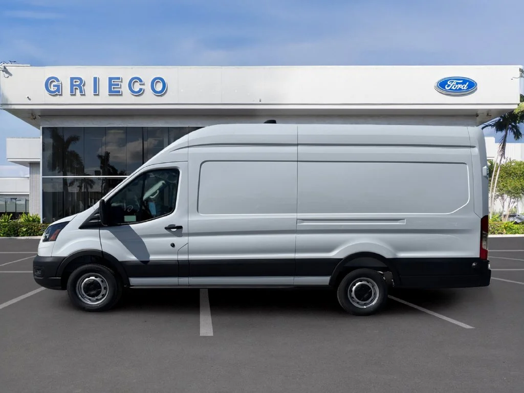 New 2027 White Ford Base image 4