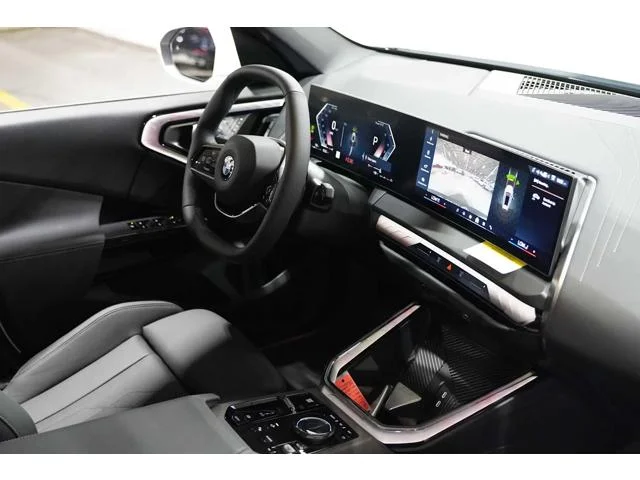 New 2026 Alpine White BMW 30 xDrive image 13