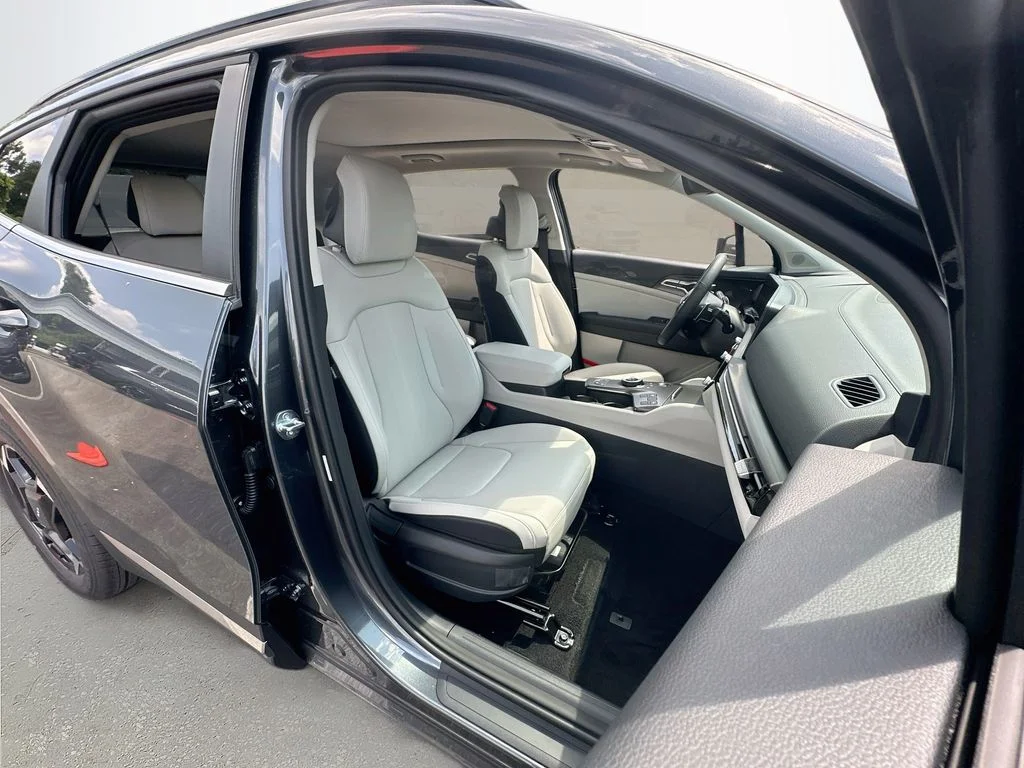 New 2027 Gravity Gray Kia EX image 27