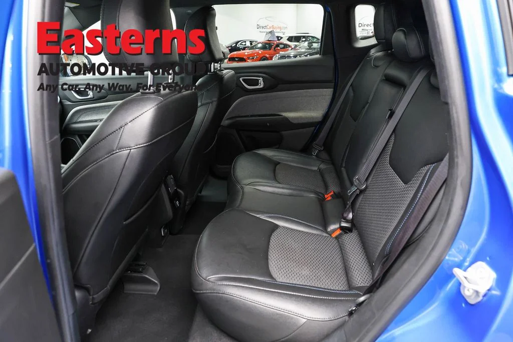 Used 2024 Blue Jeep Latitude image 20